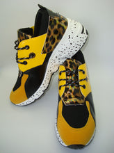 Load image into Gallery viewer, Leopard Print Platform Sneaker